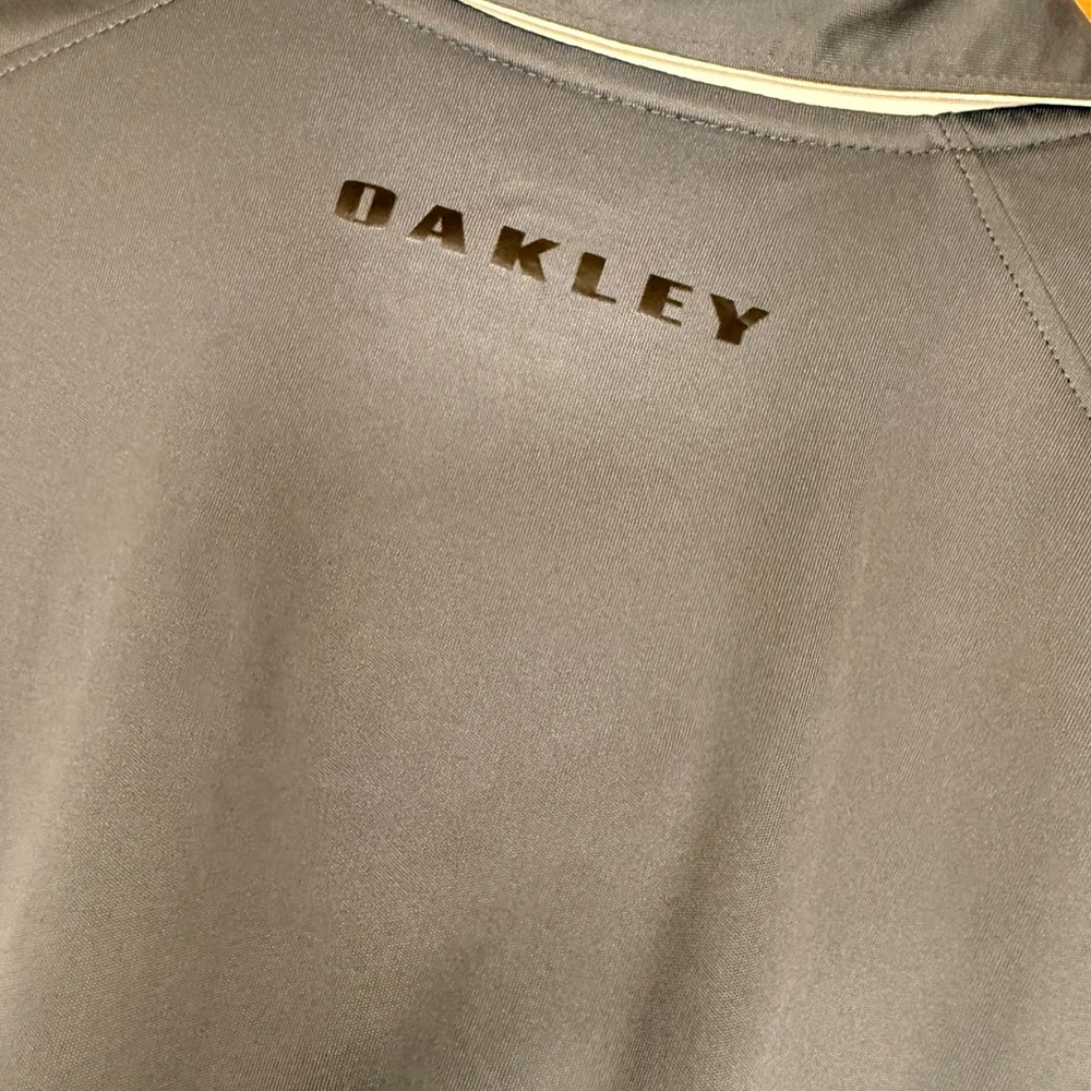 Oakley Men’s Performance Polo Shirt XL Tailored Fit Golf Athletic Gray - Picture 5 of 5
